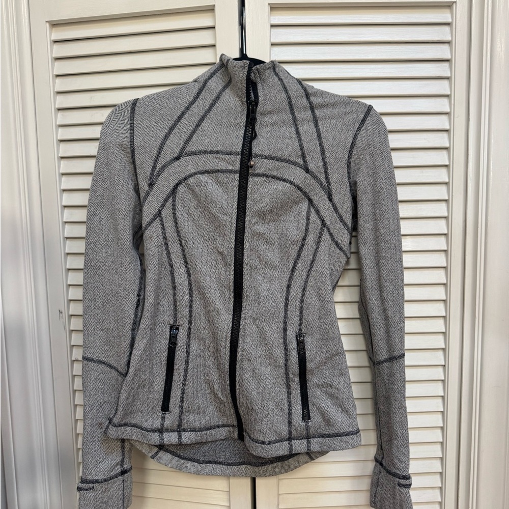Lululemon Athletica define Women's Gray herringbone jacket